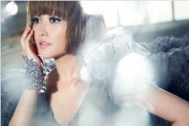 金海心助陣“星耀萬達(dá) 唱響亳州”活動