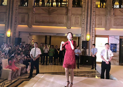 虹姐辛苦 上?；顒訄A滿收工